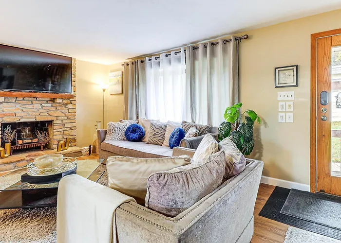 3 Mi To South Park: Quiet Area Getaway * Pittsburgh