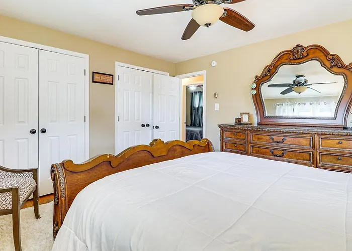 3 Mi To South Park: Quiet Area Getaway Holiday home