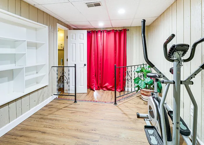 Holiday home 3 Mi To South Park: Quiet Area Getaway